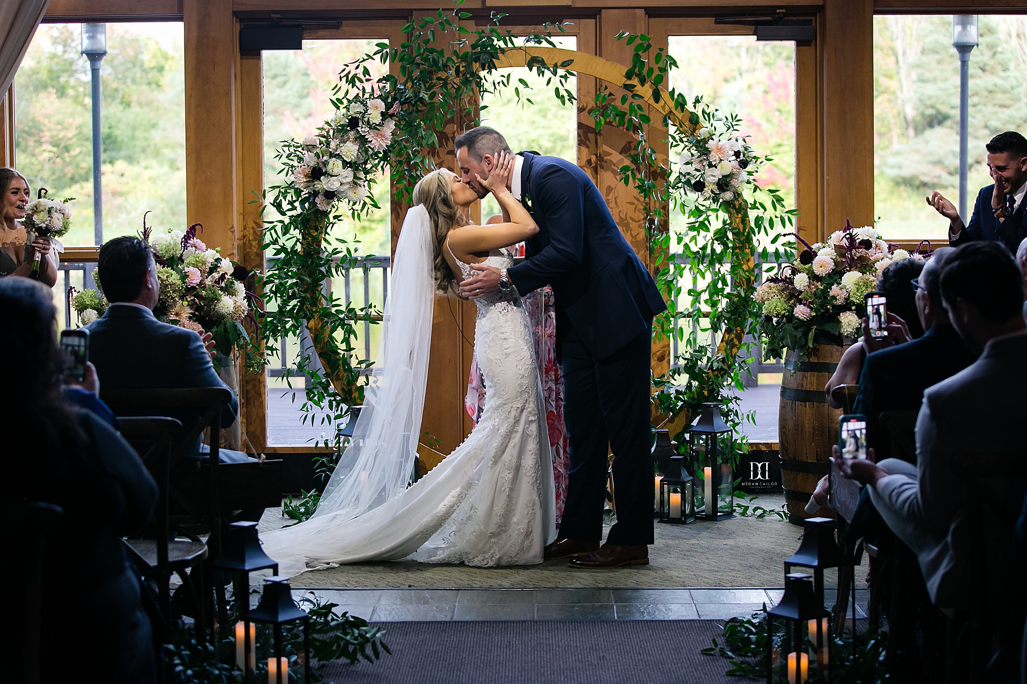 lodge Skaneateles wedding