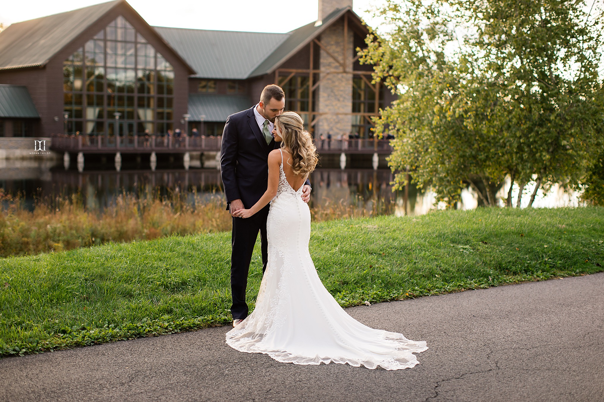 lodge Skaneateles wedding