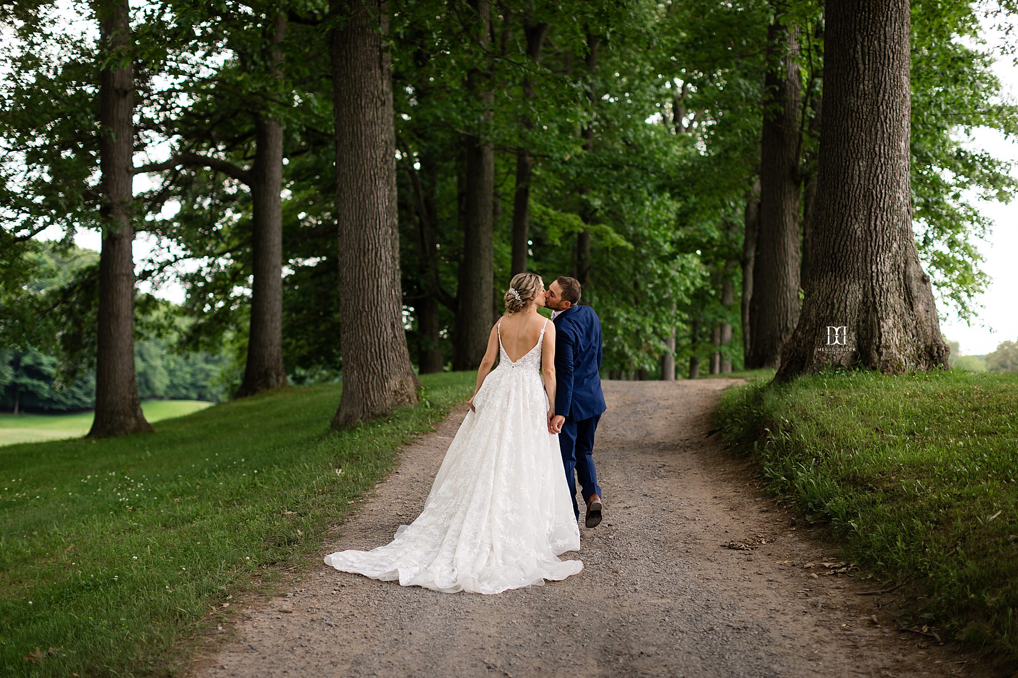 irondequoit country club wedding photos