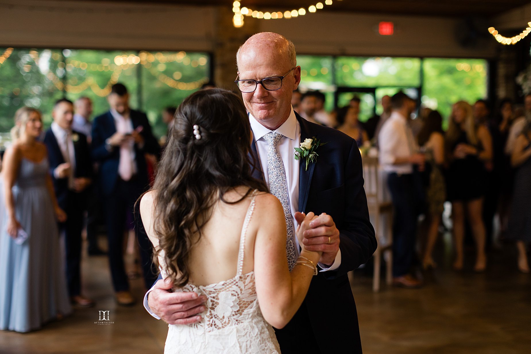 ravenwood weddings father daughter dance